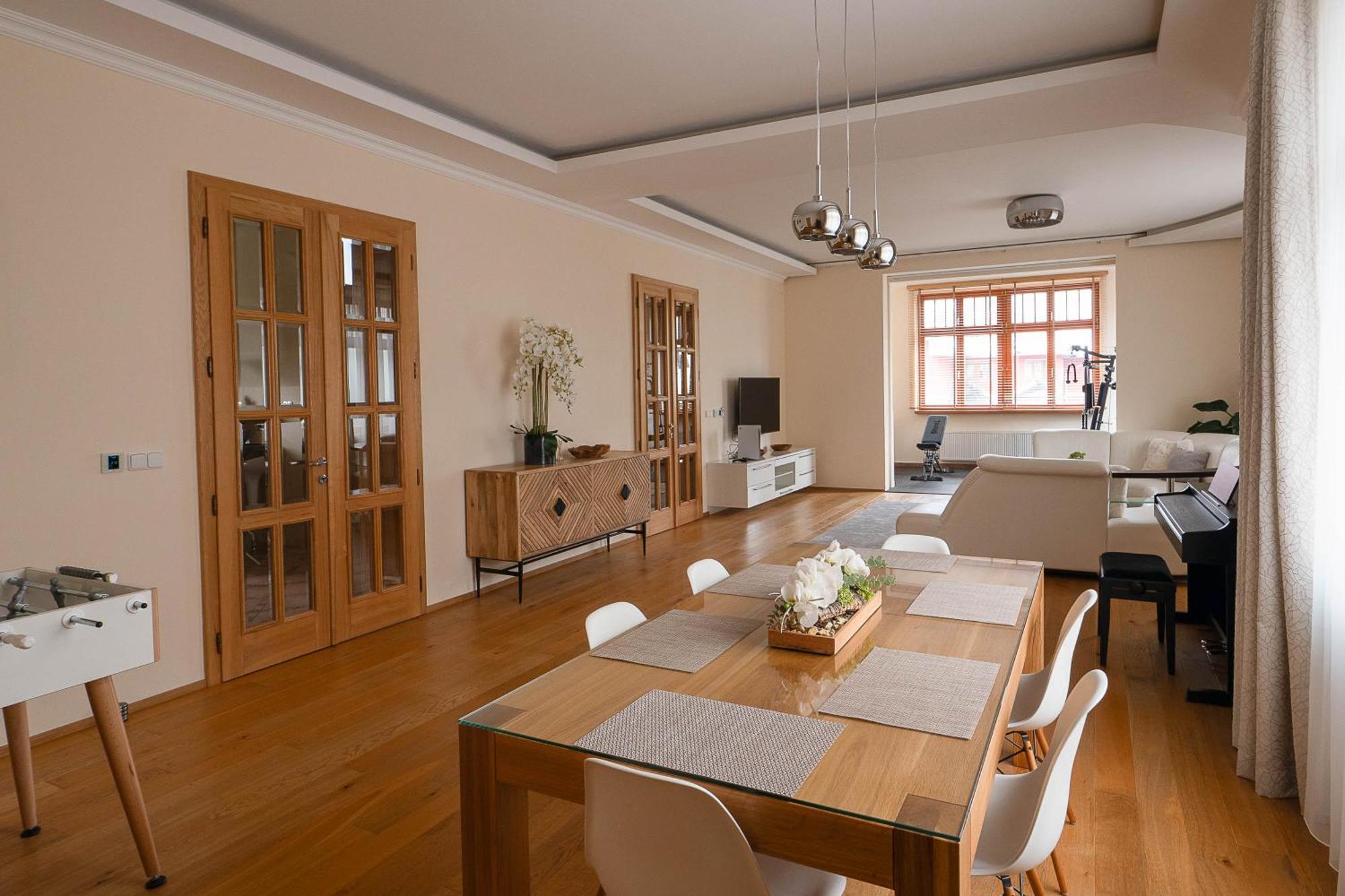 Executive 2-Bdrm Central Suite Усті-над-Лабем Екстер'єр фото